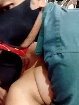 hot couple 000 online show from 02/09/26, 03:38