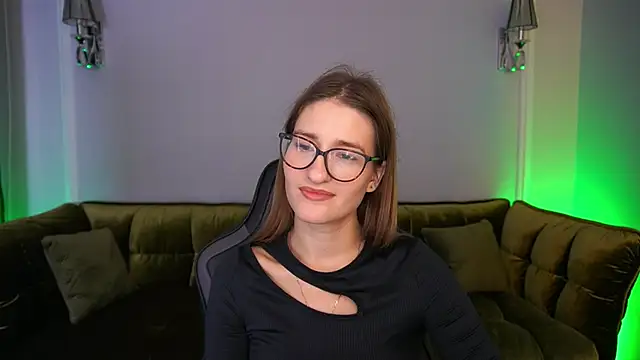 NaughtyNurseVibe online show from 10/31/25, 07:20