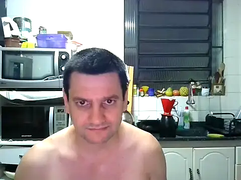 Snapshot of Alex-Naturista chatting on 12/18/25, 08:31 Alex-Naturista online show from 12/18/25, 08:31