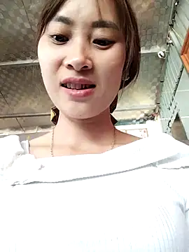 Em xinh01 online show from 11/27/25, 06:15