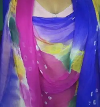 Snapshot of shreyareddy99 chatting on 11/16/25, 03:39 shreyareddy99 online show from 11/16/25, 03:39