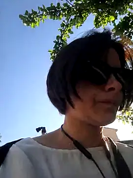 Piediniecollant online show from 04/19/26, 06:35