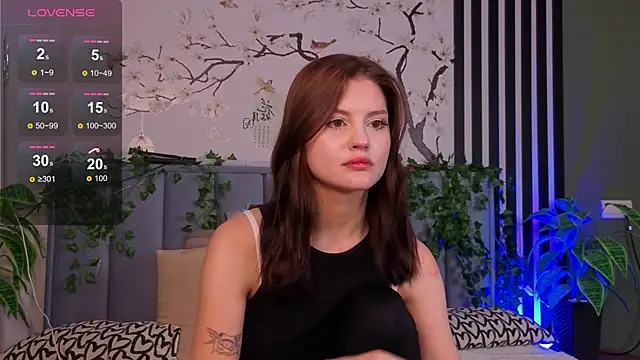 Snapshot of Sophie_fawn chatting on 11/12/25, 11:54 Sophie fawn online show from 11/12/25, 11:54