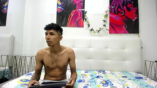 ahsly78alejandro online show from 11/18/25, 12:53