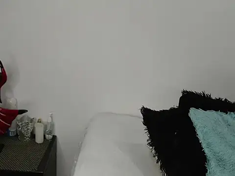 EmmilyConnor online show from 02/10/26, 01:48