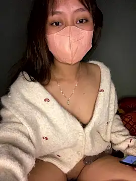 Beauty in online show from 01/15/26, 03:49