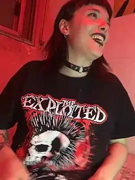 Snapshot of xlucifer13 chatting on 11/03/25, 02:57 xlucifer13 online show from 11/03/25, 02:57