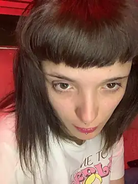 Snapshot of xlucifer13 chatting on 11/05/25, 02:11 xlucifer13 online show from 11/05/25, 02:11