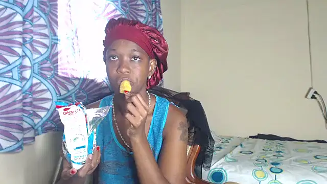 LilithMiller  online show from 06/18/26, 03:49