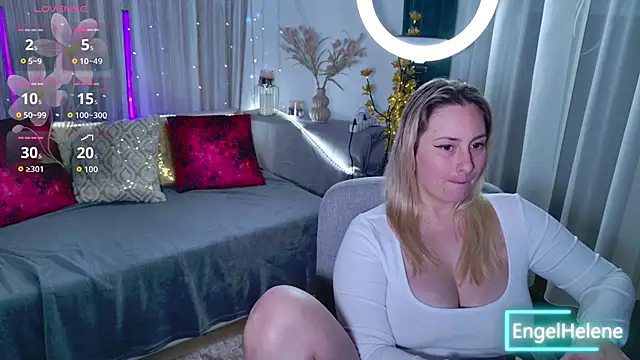 EngelHelene online show from 11/25/25, 06:41