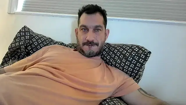 Snapshot of ckraiders84 chatting on 11/26/25, 07:15 ckraiders84 online show from 11/26/25, 07:15