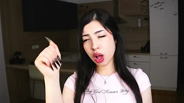 TonjaNeace online show from 11/06/25, 04:46