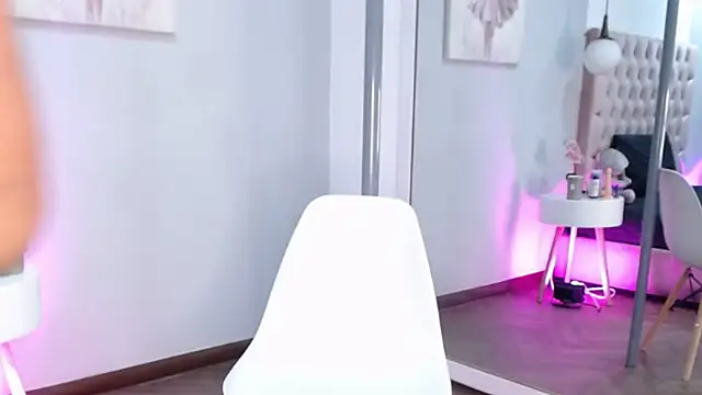 Snapshot of Afrika_Evanss chatting on 11/08/25, 11:32 Afrika Evanss online show from 11/08/25, 11:32