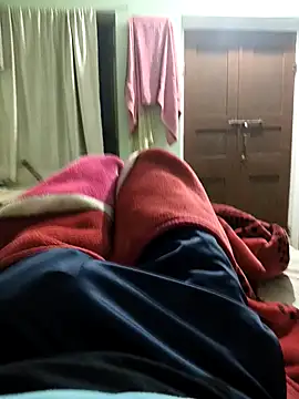 Snapshot of amitkumar9897 chatting on 11/30/25, 06:45 amitkumar9897 online show from 11/30/25, 06:45