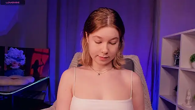 NicoletteTegeler online show from 11/24/25, 07:08