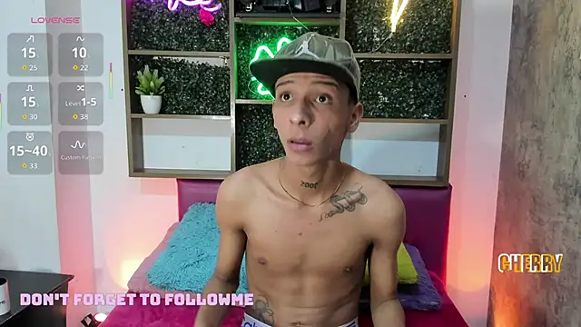 Max Steell online show from 11/07/25, 03:17