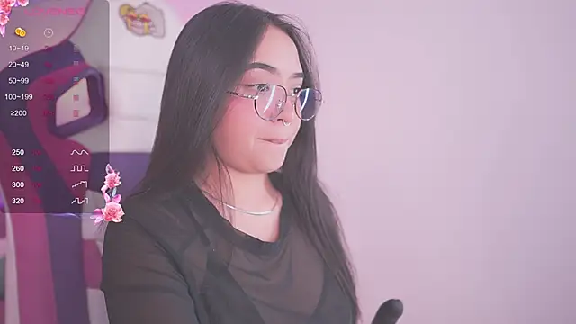 Snapshot of Zaffy_ chatting on 11/04/25, 07:02 Zaffy online show from 11/04/25, 07:02