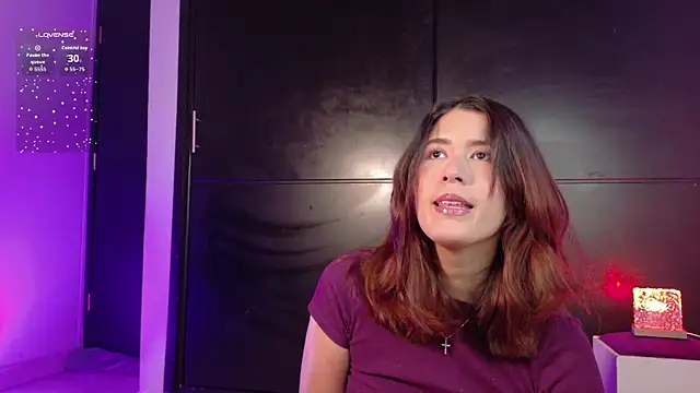 emilyy1  online show from 12/19/25, 02:18