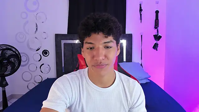 Maximiliano Khalil online show from 11/19/25, 07:47