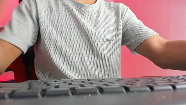 Maximiliano Khalil online show from 11/23/25, 07:35