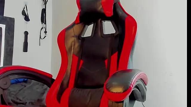 Maximiliano Khalil online show from 12/19/25, 07:32