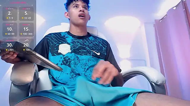 KamiSuarez online show from 03/06/26, 06:26