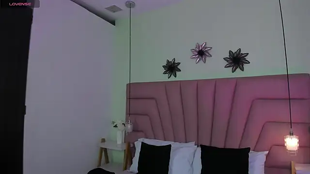 Kim Luna1 online show from 05/22/26, 03:24