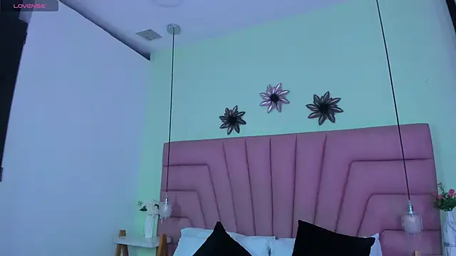 Kim Luna1 online show from 05/26/26, 03:24