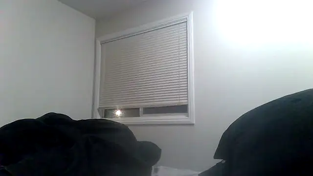 Snapshot of loveryvicky chatting on 11/12/25, 10:37 loveryvicky online show from 11/12/25, 10:37