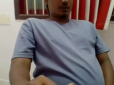 Snapshot of Lycan1993 chatting on 11/23/25, 01:44 Lycan1993 online show from 11/23/25, 01:44