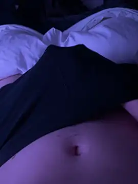 Snapshot of rb2357 chatting on 12/16/25, 11:10 rb2357 online show from 12/16/25, 11:10