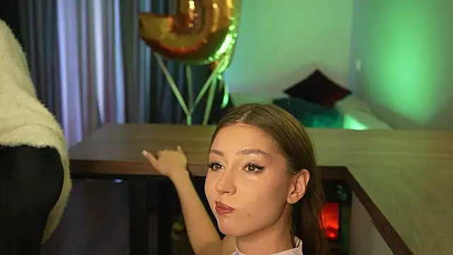 Cleose online show from 04/01/26, 07:09