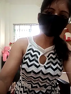 Cute Sanaaya online show from 12/16/25, 10:42