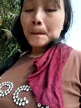 yoyo-mi online show from 04/15/26, 02:18