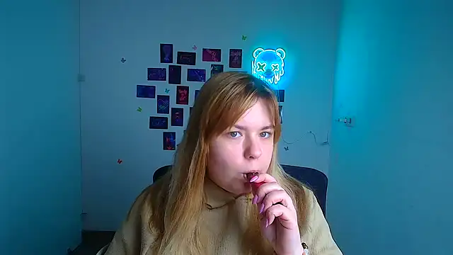 SusannaNight online show from 04/17/26, 05:21