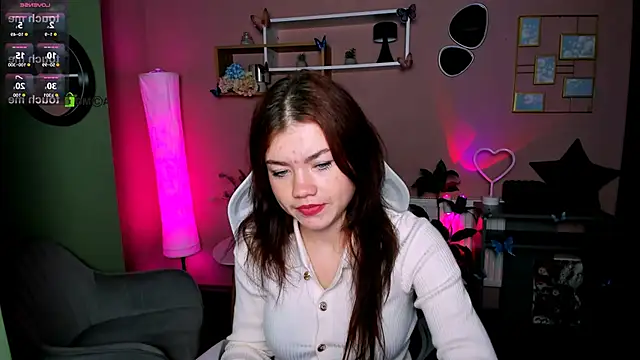 Snapshot of isabel_wave chatting on 11/30/25, 10:08 isabel wave online show from 11/30/25, 10:08