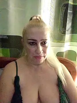 Esenia505 online show from 11/29/25, 12:24