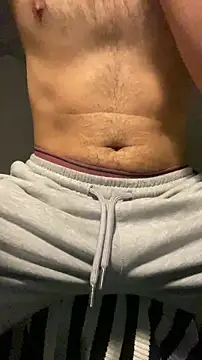 Snapshot of ozysboy chatting on 11/05/25, 05:02 ozysboy online show from 11/05/25, 05:02