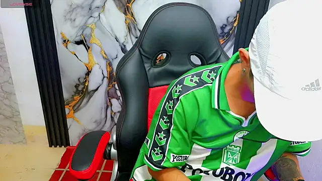 The latin boy online show from 12/23/25, 02:53