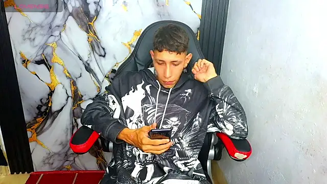 The latin boy online show from 01/07/26, 04:15