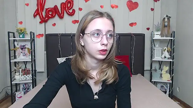 TracyLll online show from 02/20/26, 06:10