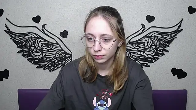 TracyLll online show from 03/07/26, 05:59