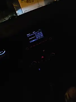 Snapshot of RoomHot404 chatting on 02/28/26, 12:00 RoomHot404 online show from 02/28/26, 12:00