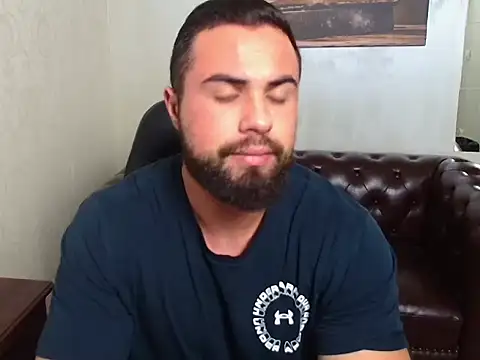 HayesWood online show from 12/18/25, 05:46