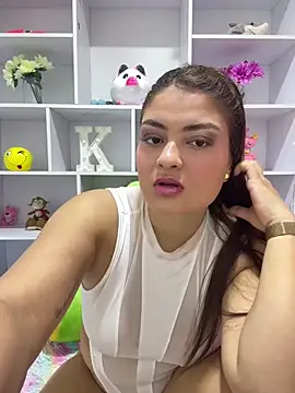 Itskari  online show from 11/15/25, 01:03