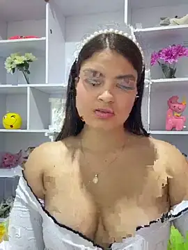 Itskari  online show from 11/19/25, 11:49