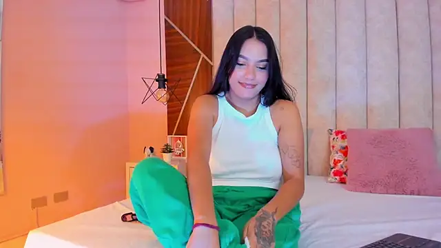 Arianaa Gray online show from 01/13/26, 04:18