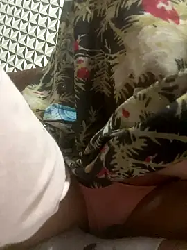 Heena Sharma982 online show from 01/10/26, 06:37