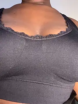 RozaDenise online show from 11/26/25, 04:46