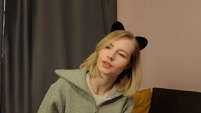 BaileyBernos online show from 11/17/25, 09:15